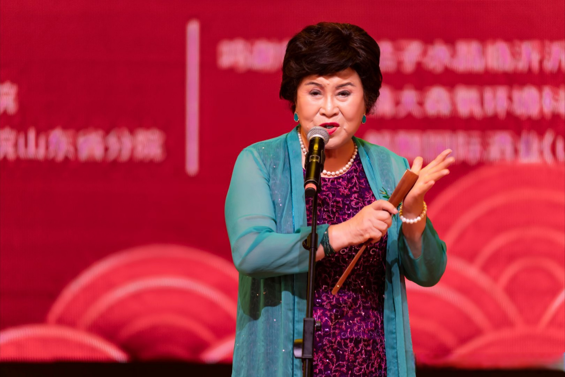 刘兰芳评书网手机版岳飞传刘兰芳评书打包下载